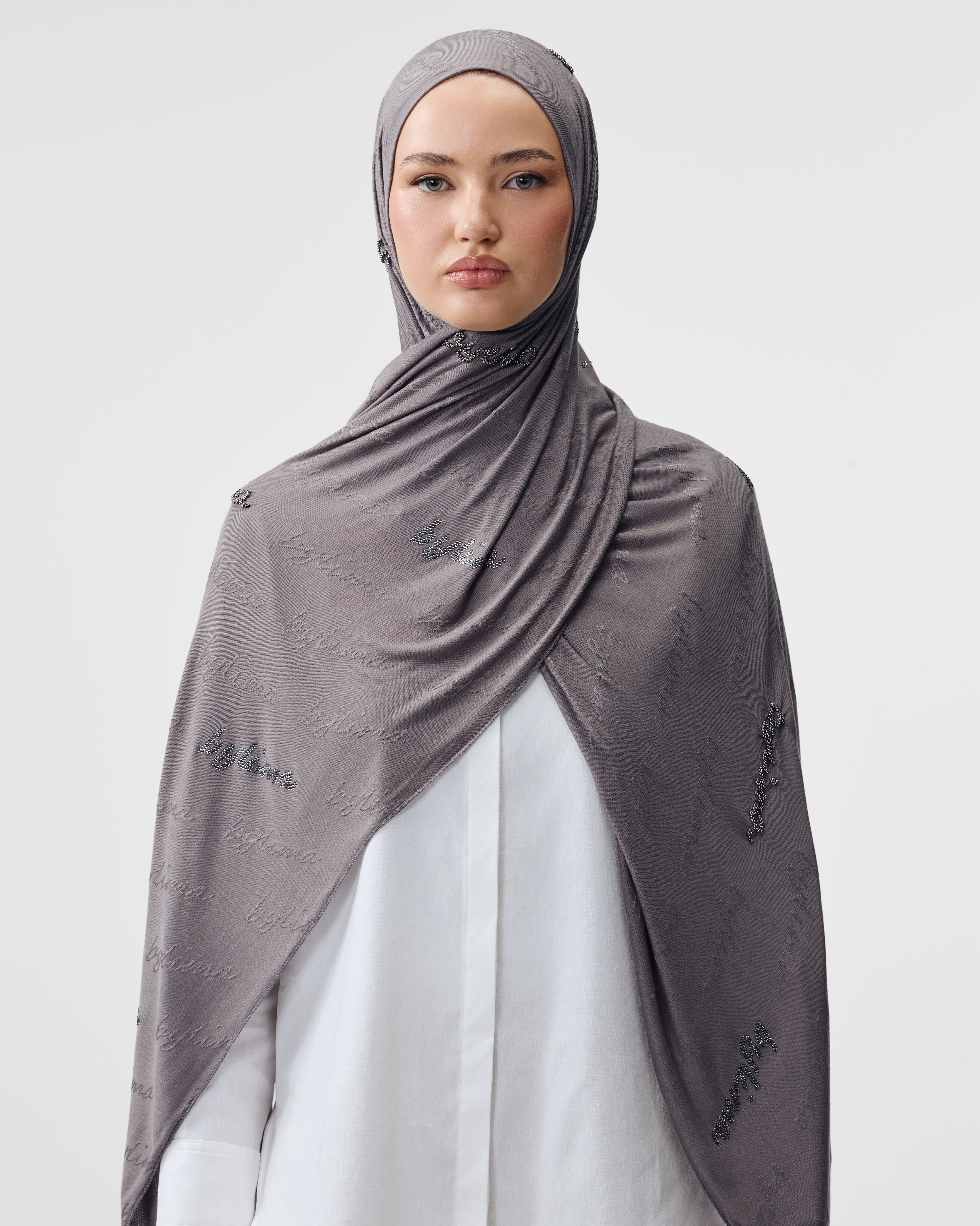 SIGNATURE SCARF 'GRAY TAUPE' – BYLIMA
