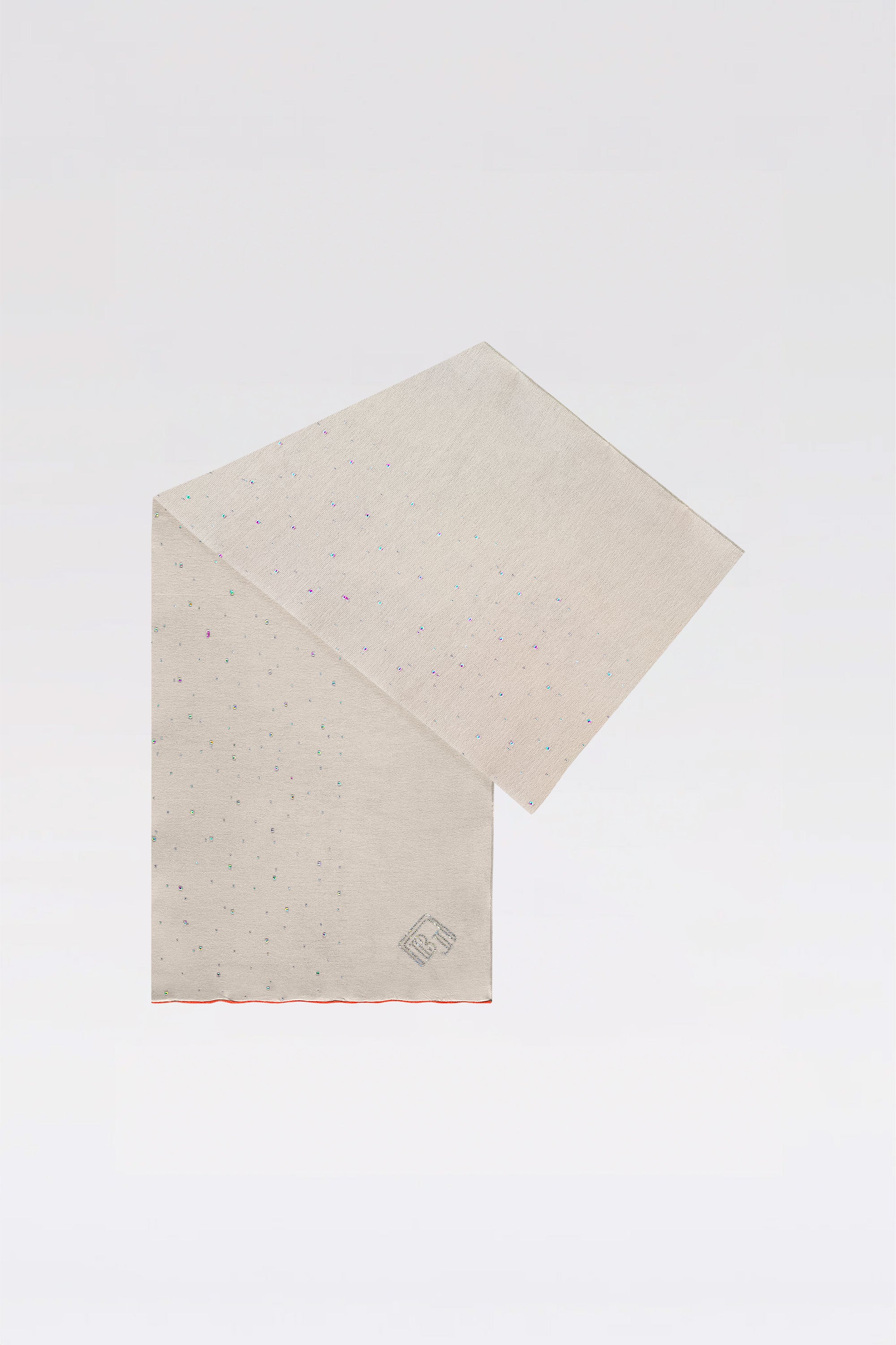 BYLIMA_RAINDROP_SCARF_OFFWHITE_DETAIL.jpg