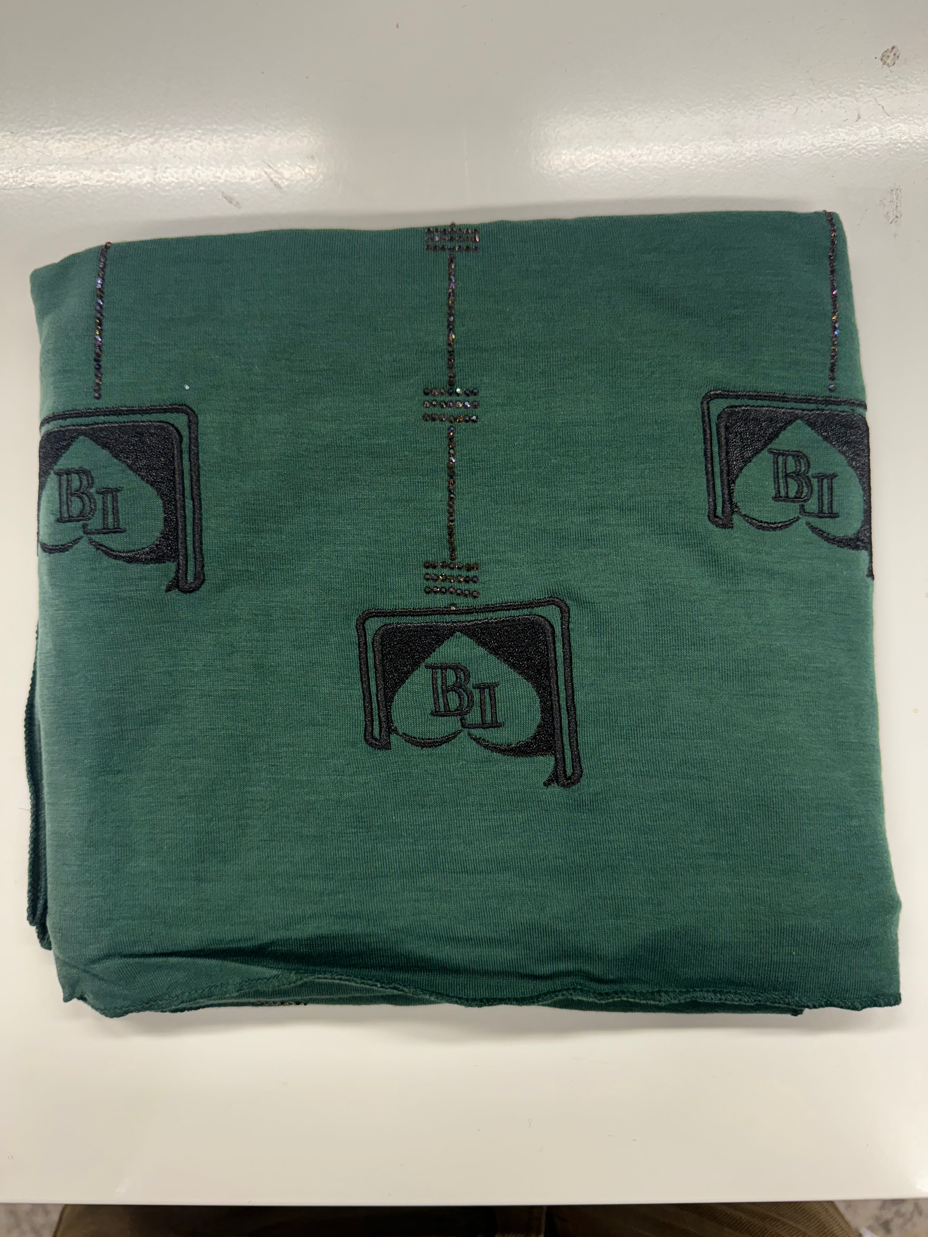 Queen of hearts dark green