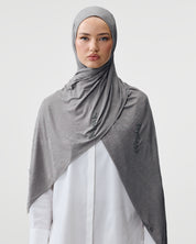TYPOGRAPHY SCARF 'SMOKEY GREY'