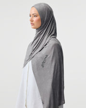 TYPOGRAPHY SCARF 'SMOKEY GREY'